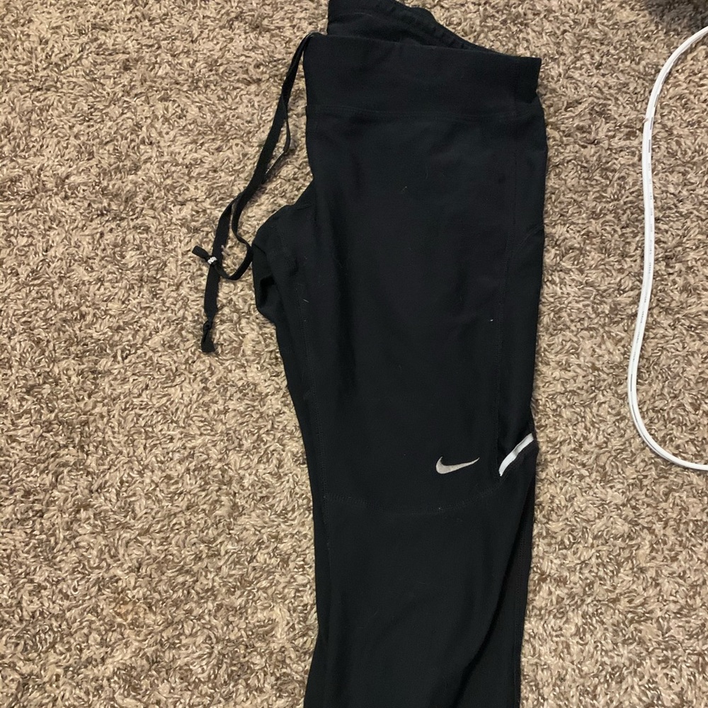 Nike capri running leggings